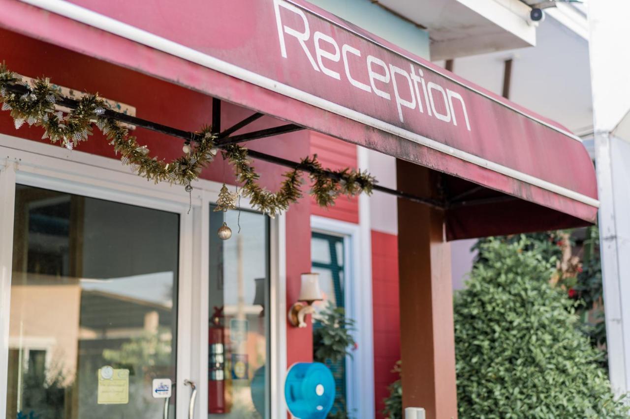 Paragon Hometel Σούρατ Τανί Εξωτερικό φωτογραφία